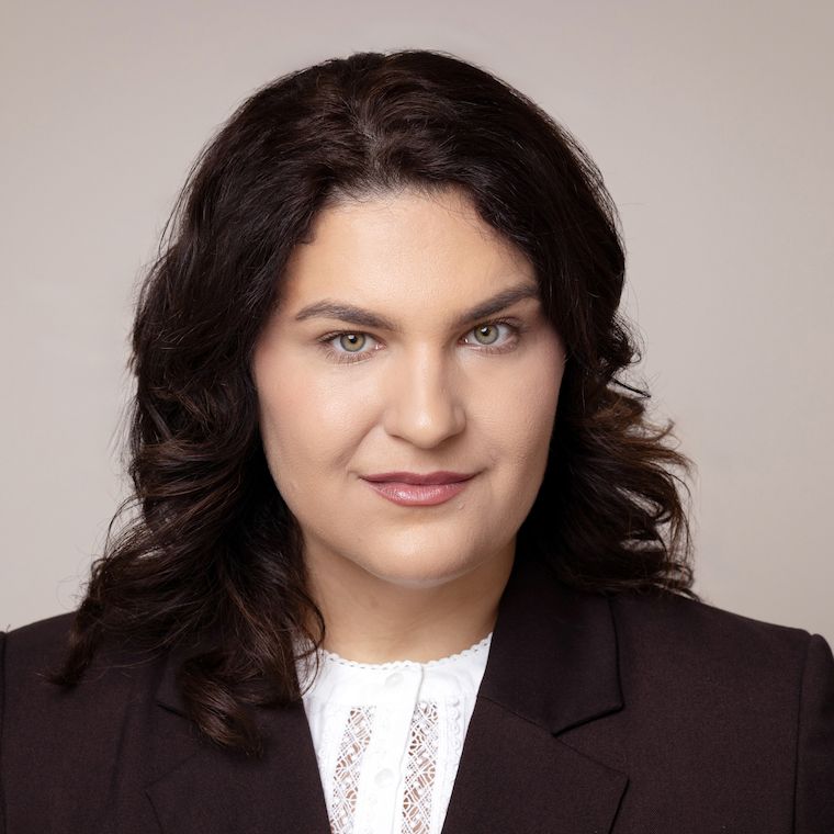 Laura Puchacher,Investmentmaklerin Akquisition,puchacher@arnold.immobilien,+43 1 513 01 52 77