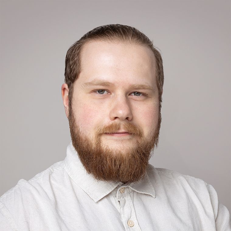 Christopher Thumberger,Software Developer,thumberger@arnold.investments,+43 1 513 01 52 94