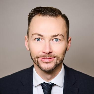 Paul Fiebiger,Investment Broker,fiebiger@arnold.investments,+4930700108885