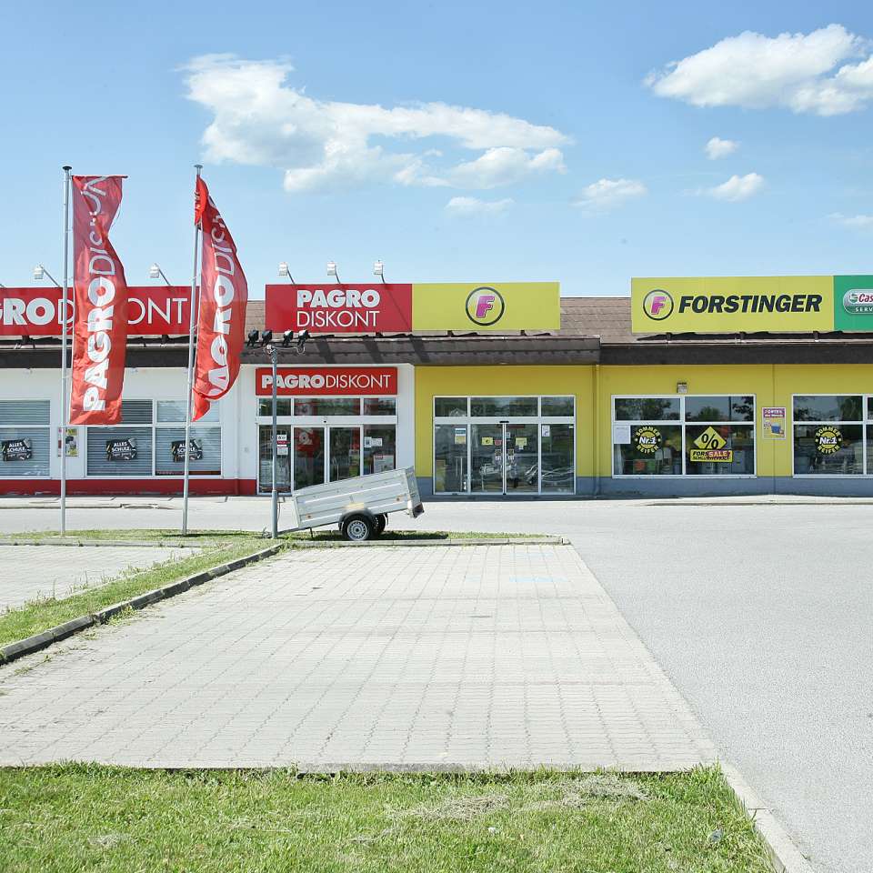Usage: Commercial,Area: 1565m²,Country: Austria Usage: Commercial,Area: 1565m²,Country: Austria