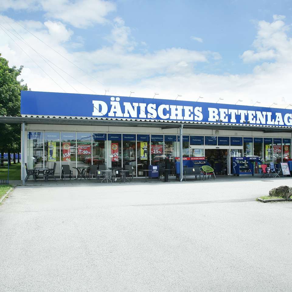 Usage: Commercial,Area: 1325m²,Country: Austria Usage: Commercial,Area: 1325m²,Country: Austria