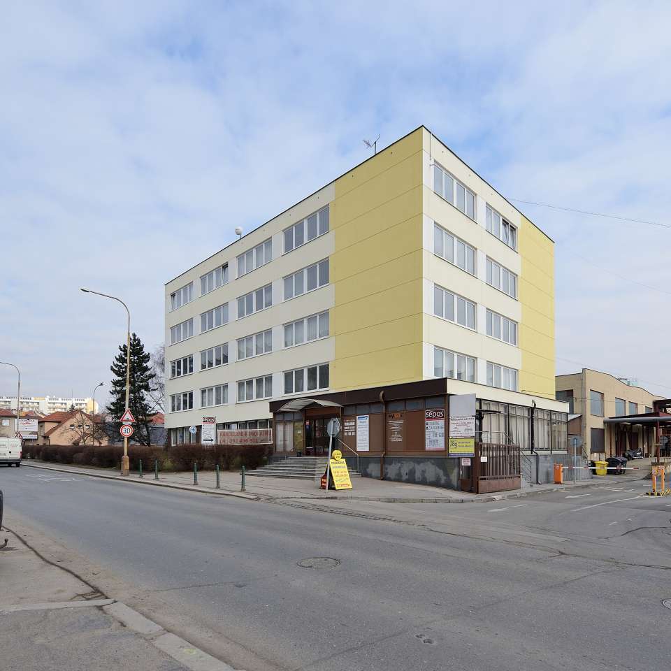 Usage: Commercial,Area: 9386m²,Country: Czech Republic Usage: Commercial,Area: 9386m²,Country: Czech Republic