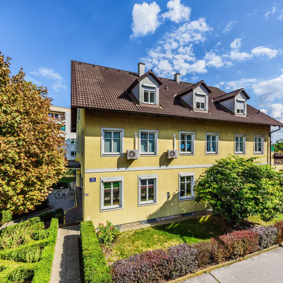 Usage: Residential,Area: 685m²,Country: Austria