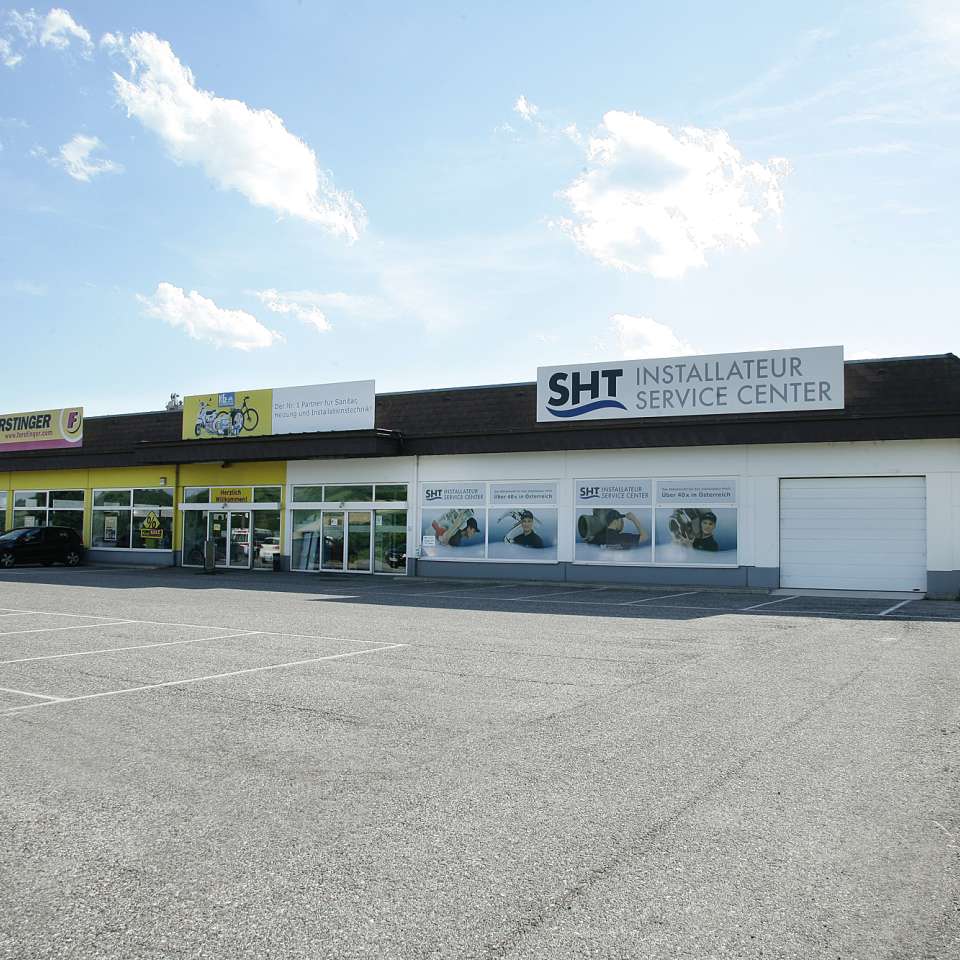 Usage: Commercial,Area: 1821m²,Country: Austria Usage: Commercial,Area: 1821m²,Country: Austria