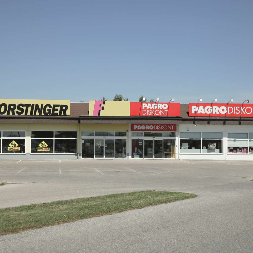 Usage: Commercial,Area: 1370m²,Country: Austria Usage: Commercial,Area: 1370m²,Country: Austria