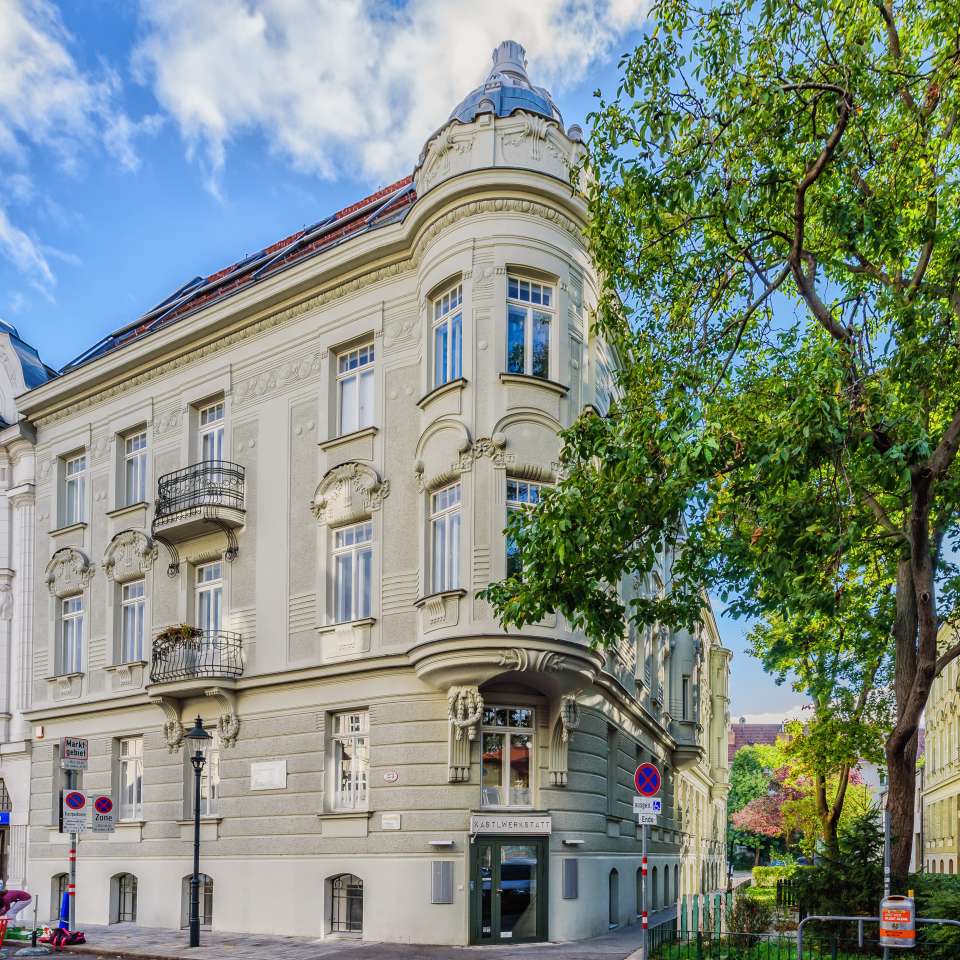 Usage: Residential,Area: 1513m²,Country: Austria Usage: Residential,Area: 1513m²,Country: Austria