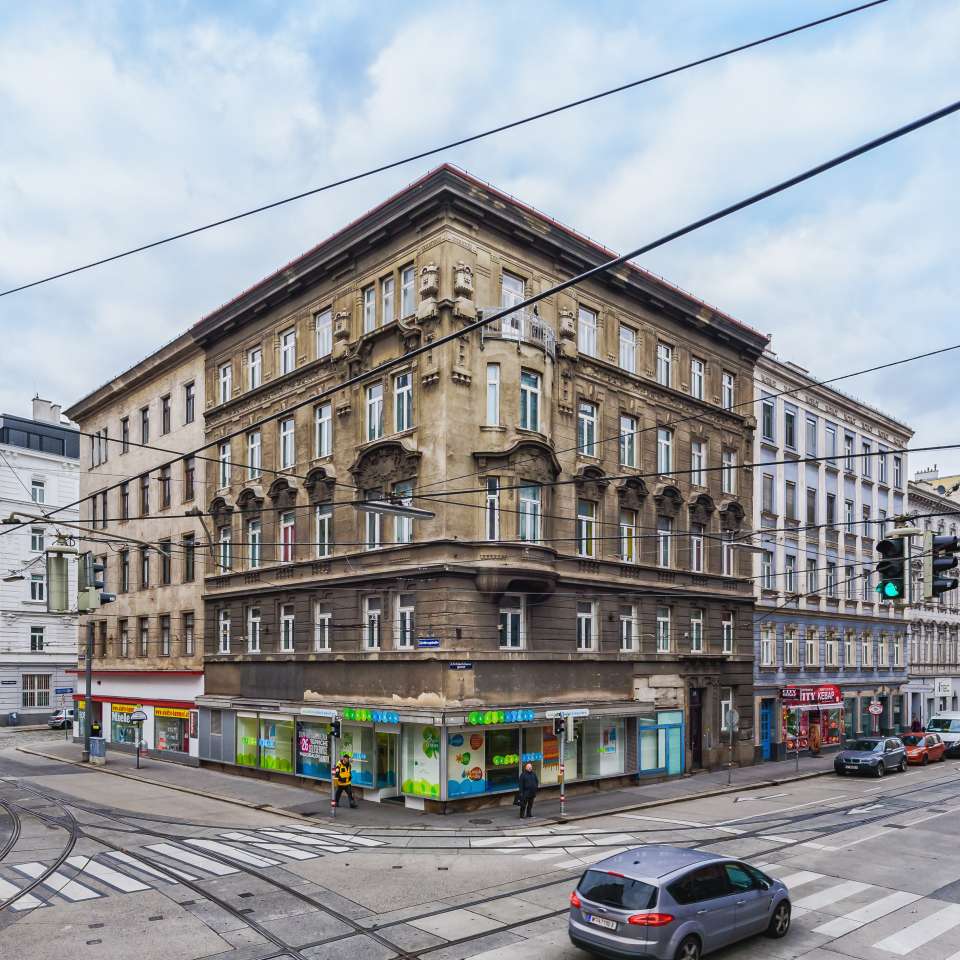 Usage: Residential,Area: 876m²,Country: Austria Usage: Residential,Area: 876m²,Country: Austria