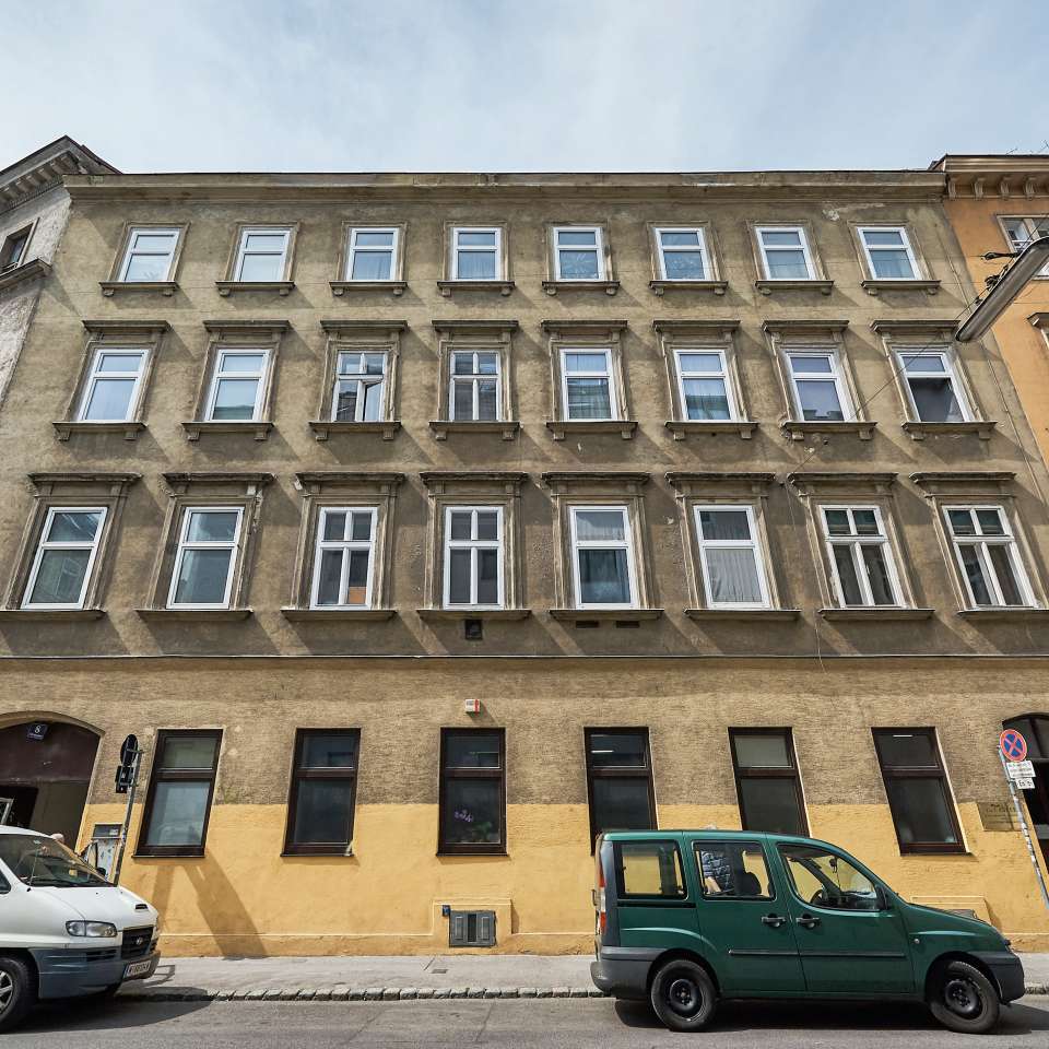 Usage: Residential,Area: 1452m²,Country: Austria Usage: Residential,Area: 1452m²,Country: Austria
