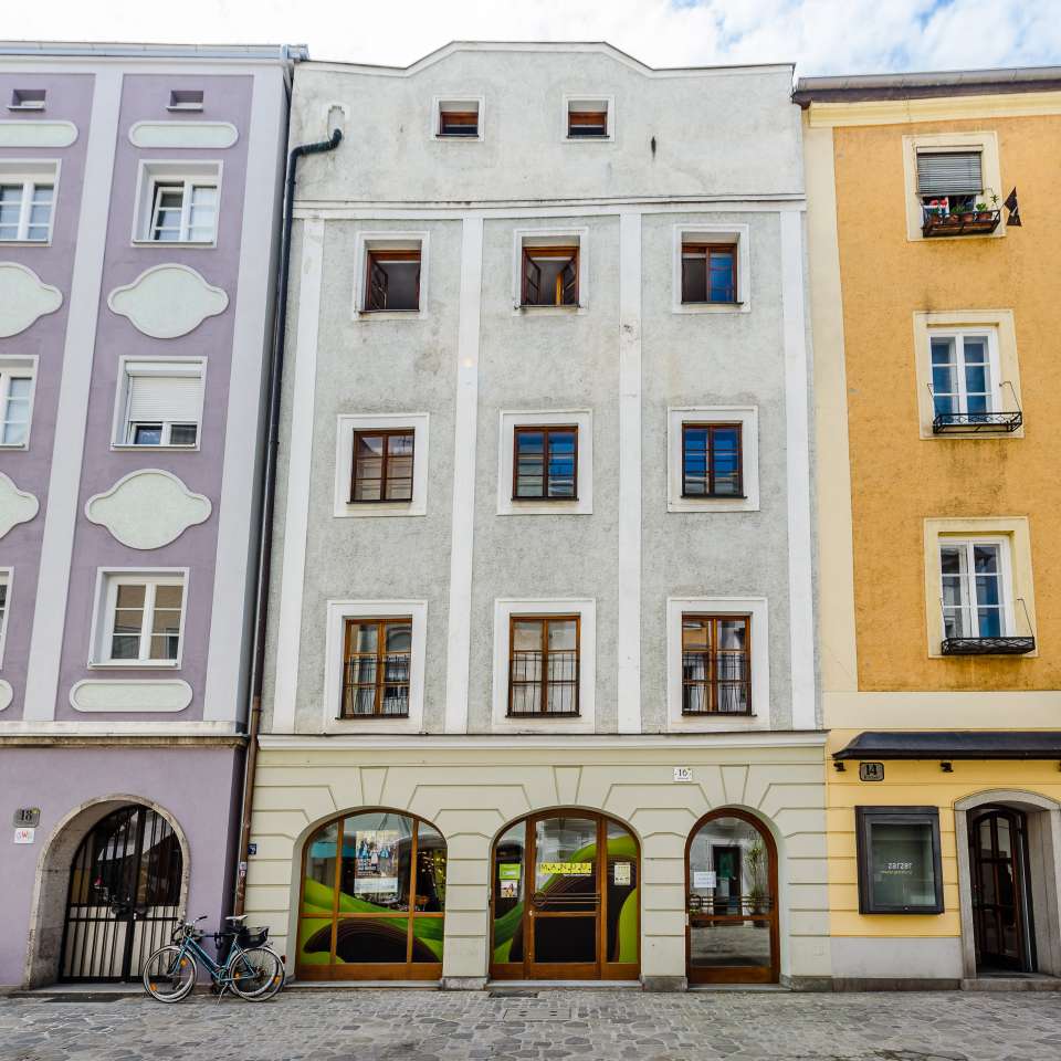Usage: Residential,Area: 222m²,Country: Austria Usage: Residential,Area: 222m²,Country: Austria