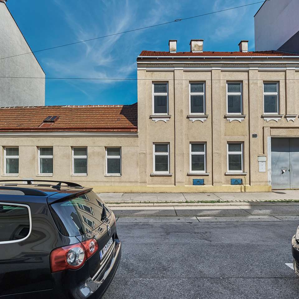 Usage: Residential,Area: 1400m²,Country: Austria Usage: Residential,Area: 1400m²,Country: Austria