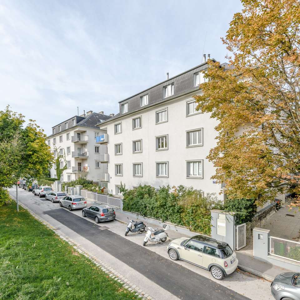 Usage: Residential,Area: 657m²,Country: Austria Usage: Residential,Area: 657m²,Country: Austria