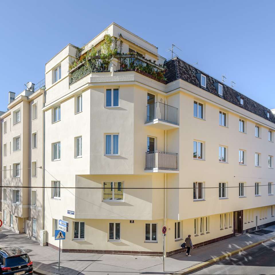 Usage: Residential,Area: 998m²,Country: Austria Usage: Residential,Area: 998m²,Country: Austria