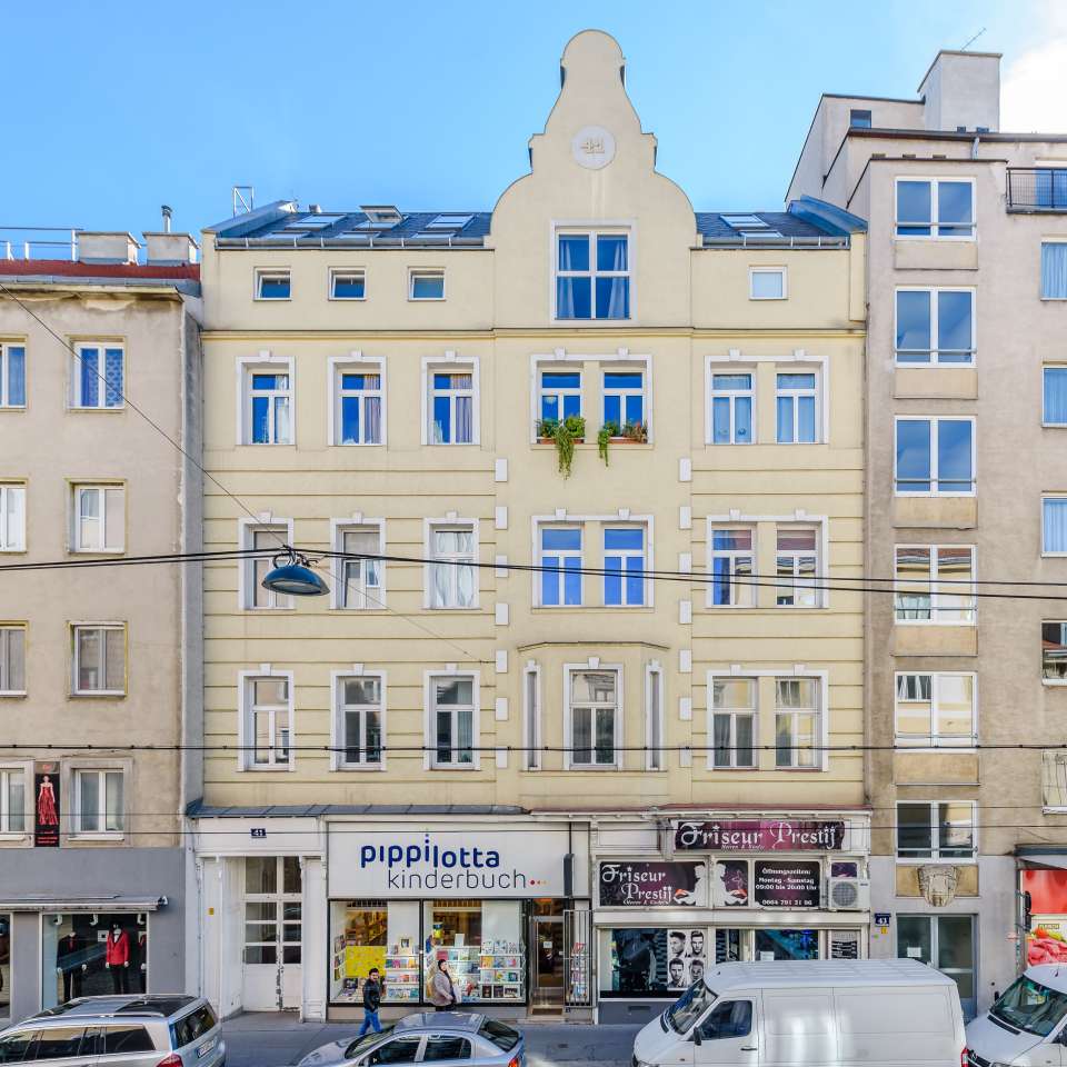 Usage: Residential,Area: 739m²,Country: Austria Usage: Residential,Area: 739m²,Country: Austria