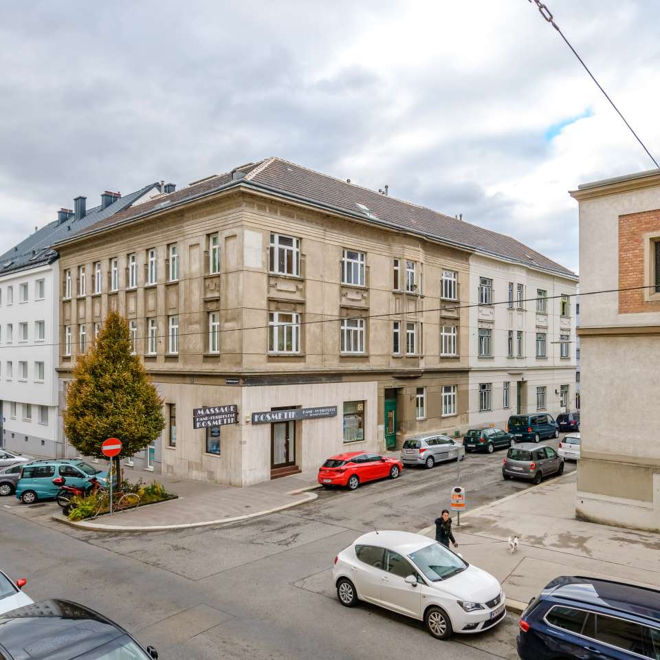 Usage: Residential,Area: 762m²,Country: Austria Usage: Residential,Area: 762m²,Country: Austria