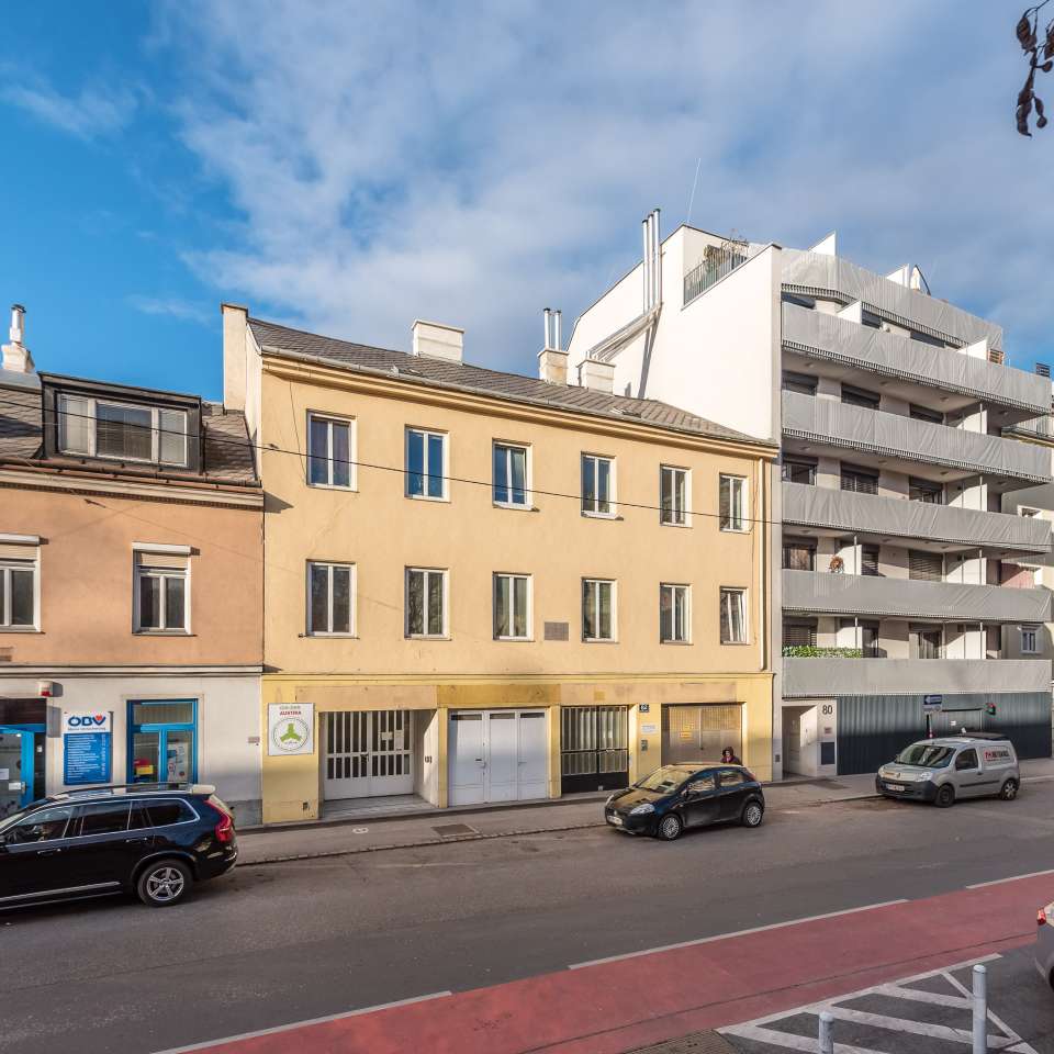 Usage: Residential,Area: 800m²,Country: Austria Usage: Residential,Area: 800m²,Country: Austria