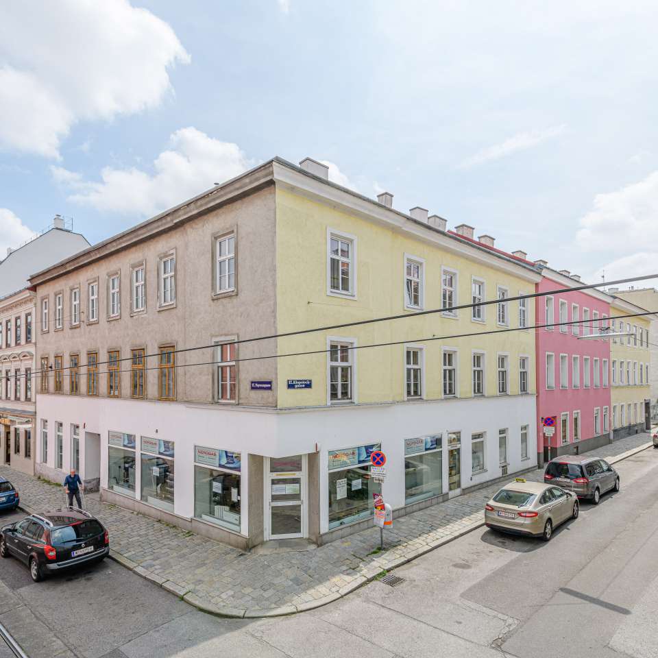 Usage: Residential,Area: 654m²,Country: Austria Usage: Residential,Area: 654m²,Country: Austria