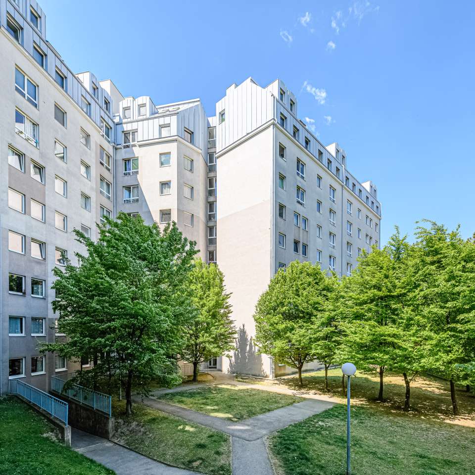 Usage: Residential,Area: 216m²,Country: Austria Usage: Residential,Area: 216m²,Country: Austria