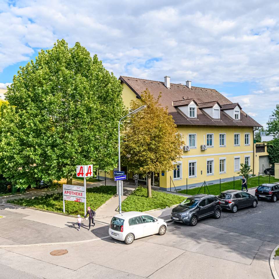 Usage: Residential,Area: 716m²,Country: Austria Usage: Residential,Area: 716m²,Country: Austria