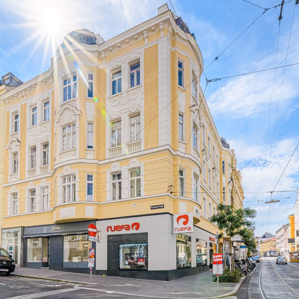 Usage: Residential,Area: 1045m²,Country: Austria Usage: Residential,Area: 1045m²,Country: Austria