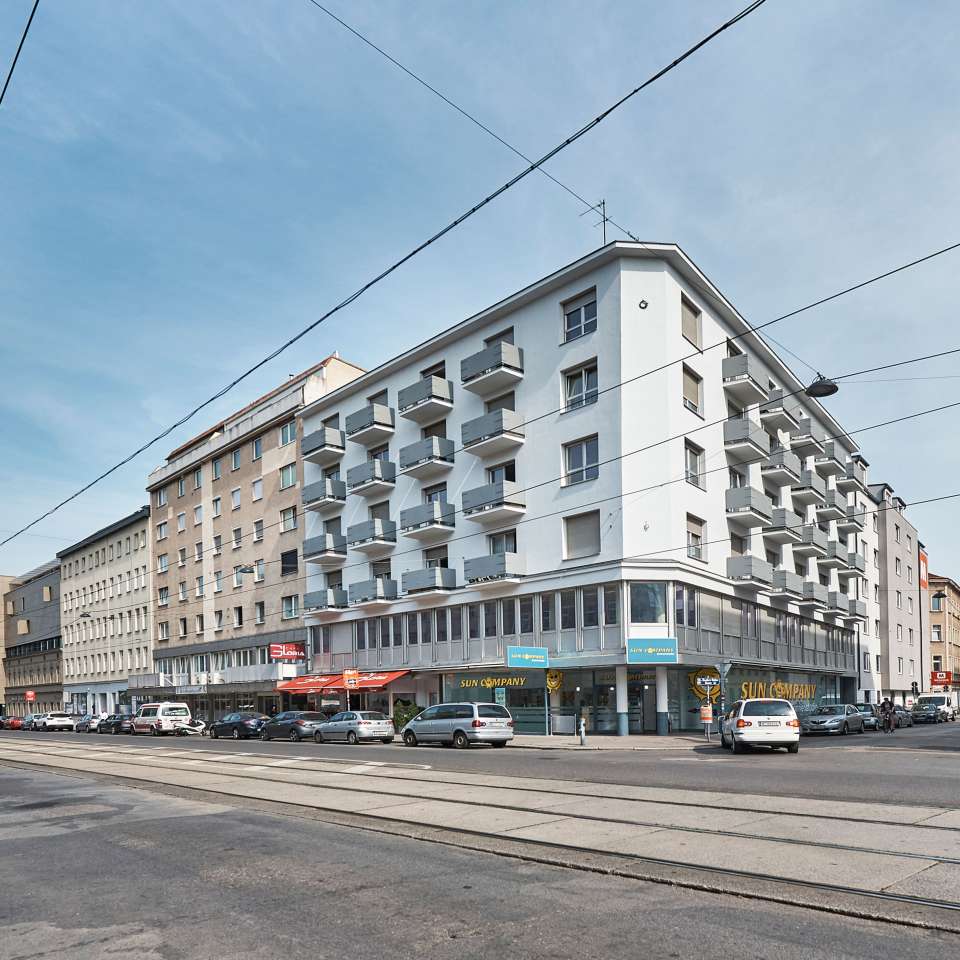 Usage: Residential,Area: 2087m²,Country: Austria Usage: Residential,Area: 2087m²,Country: Austria