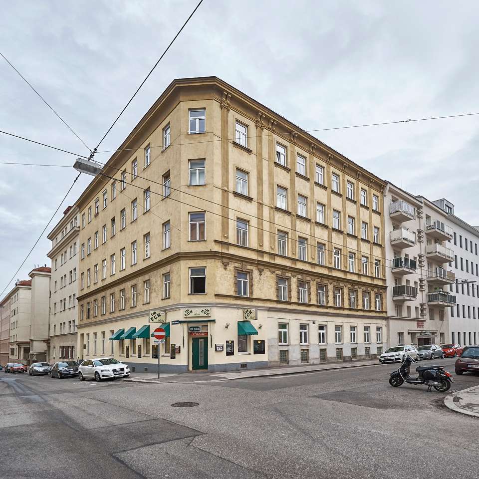 Usage: Residential,Area: 1312m²,Country: Austria Usage: Residential,Area: 1312m²,Country: Austria