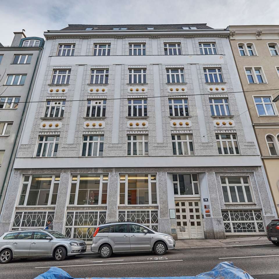 Usage: Residential,Area: 3607m²,Country: Austria Usage: Residential,Area: 3607m²,Country: Austria