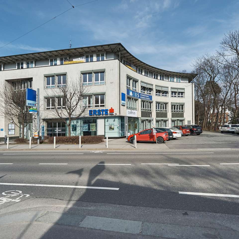 Usage: Commercial,Area: 2355m²,Country: Austria Usage: Commercial,Area: 2355m²,Country: Austria