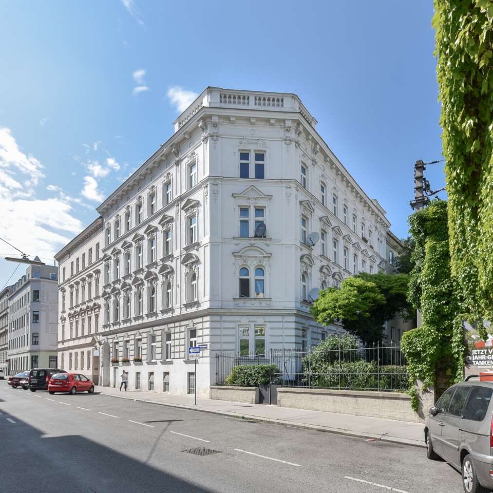 Usage: Residential,Area: 1120m²,Country: Austria Usage: Residential,Area: 1120m²,Country: Austria