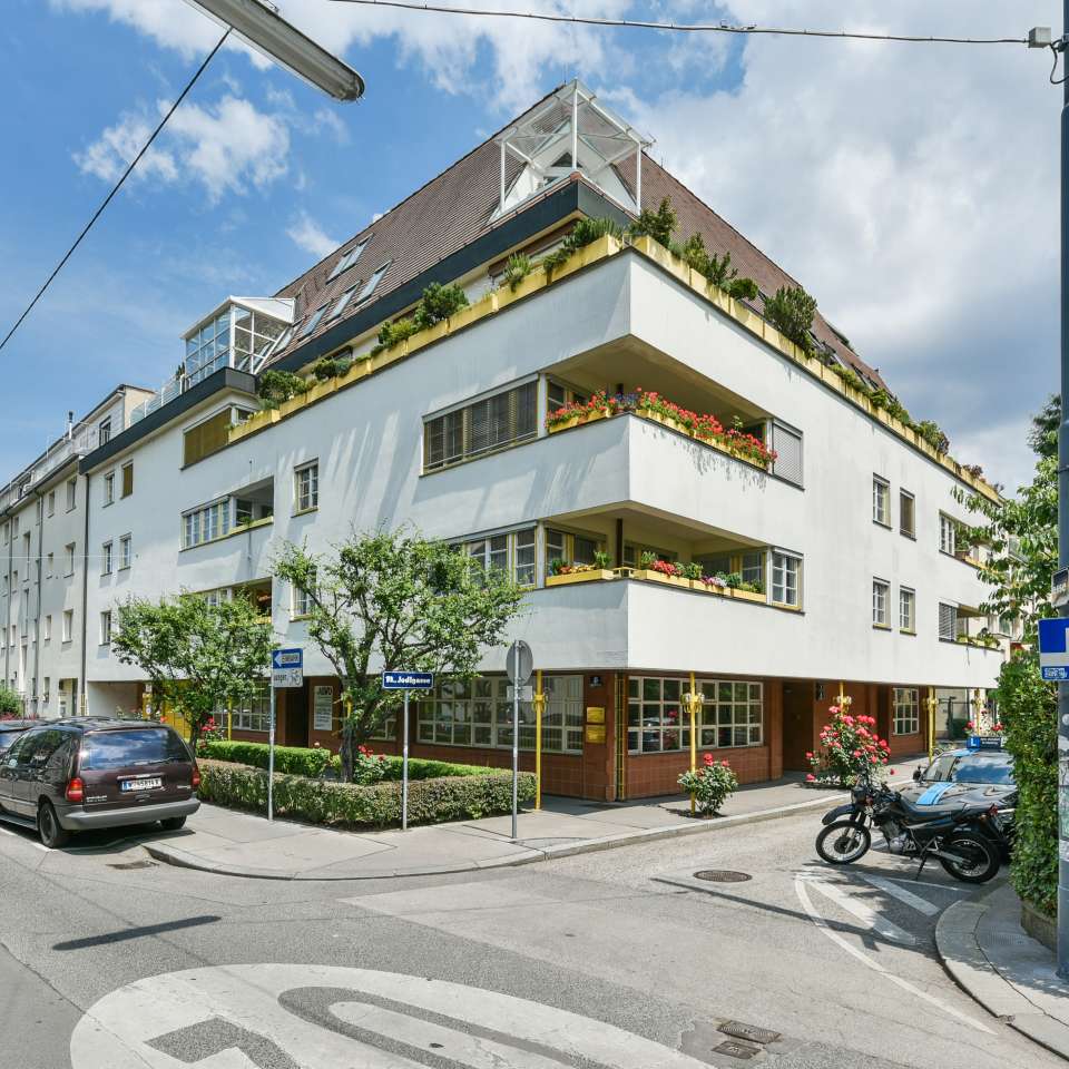 Usage: Residential,Area: 109m²,Country: Austria