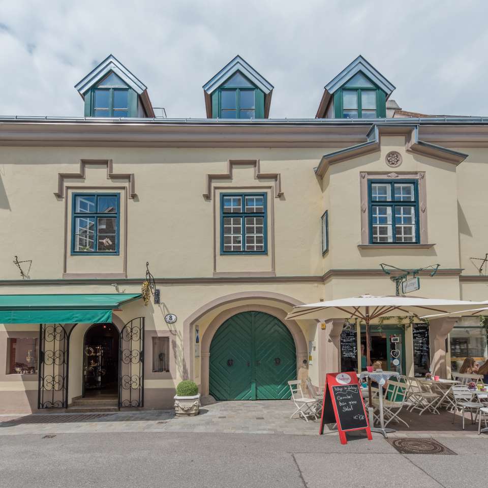 Usage: Residential,Area: 55m²,Country: Austria Usage: Residential,Area: 55m²,Country: Austria