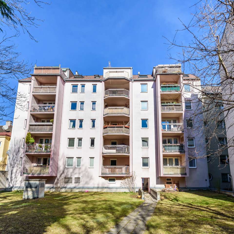 Usage: Residential,Area: 2128m²,Country: Austria Usage: Residential,Area: 2128m²,Country: Austria