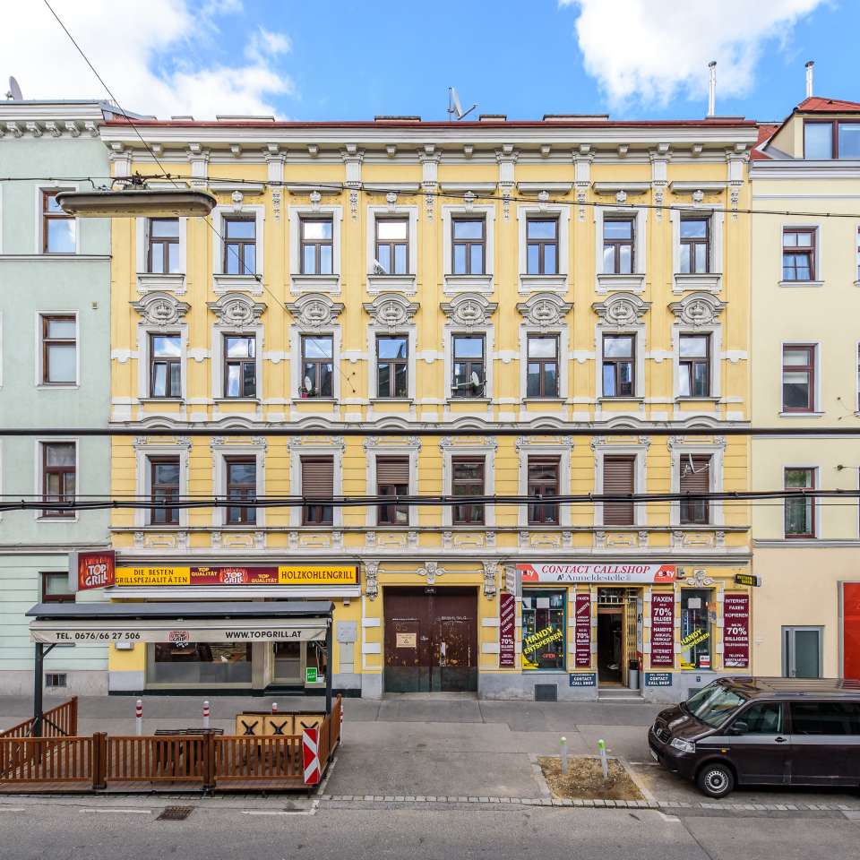 Usage: Residential,Area: 938m²,Country: Austria Usage: Residential,Area: 938m²,Country: Austria