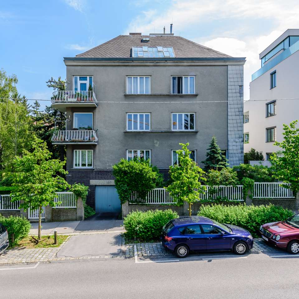 Usage: Residential,Area: 976m²,Country: Austria Usage: Residential,Area: 976m²,Country: Austria