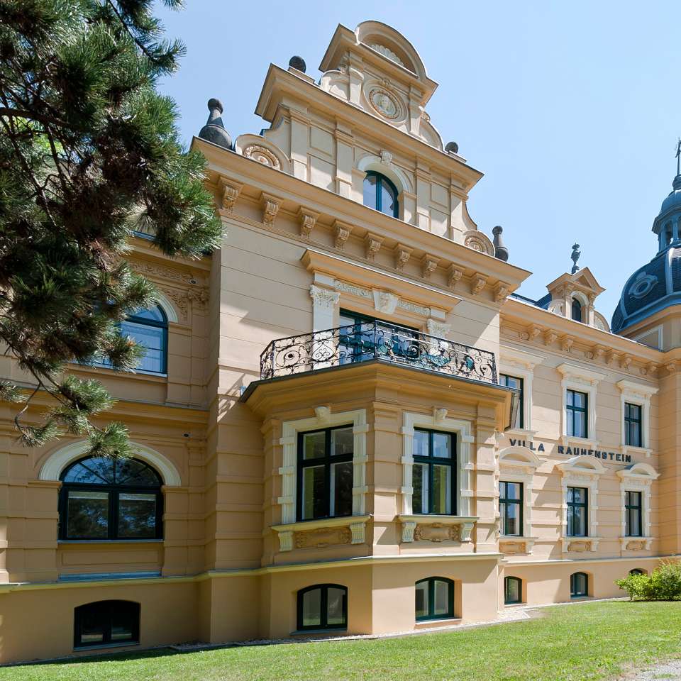 Usage: Residential,Area: 821m²,Country: Austria Usage: Residential,Area: 821m²,Country: Austria