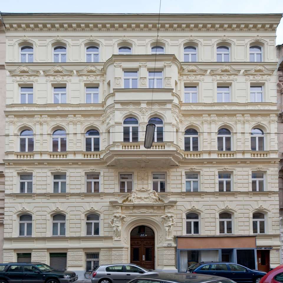 Usage: Residential,Area: 1855m²,Country: Austria Usage: Residential,Area: 1855m²,Country: Austria
