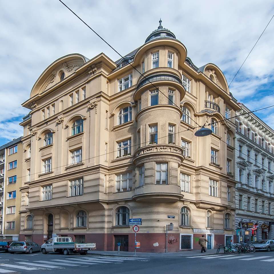Usage: Residential,Area: 1175m²,Country: Austria Usage: Residential,Area: 1175m²,Country: Austria