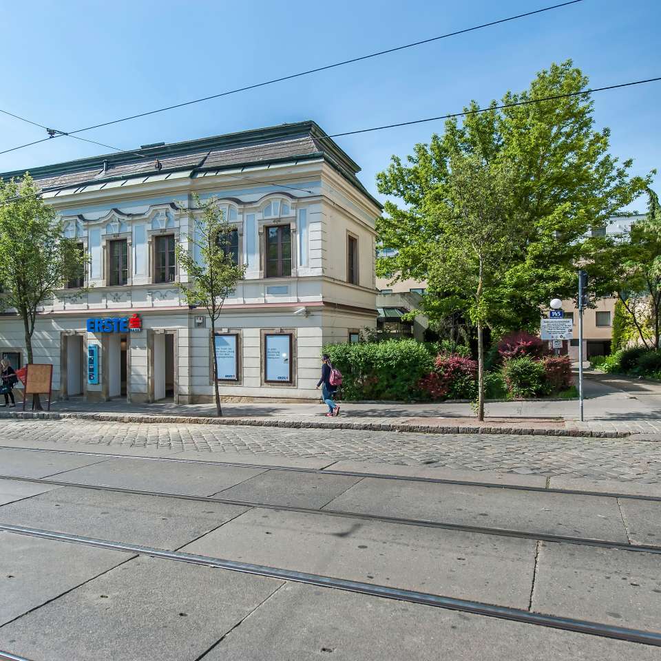 Usage: Residential,Area: 869m²,Country: Austria Usage: Residential,Area: 869m²,Country: Austria