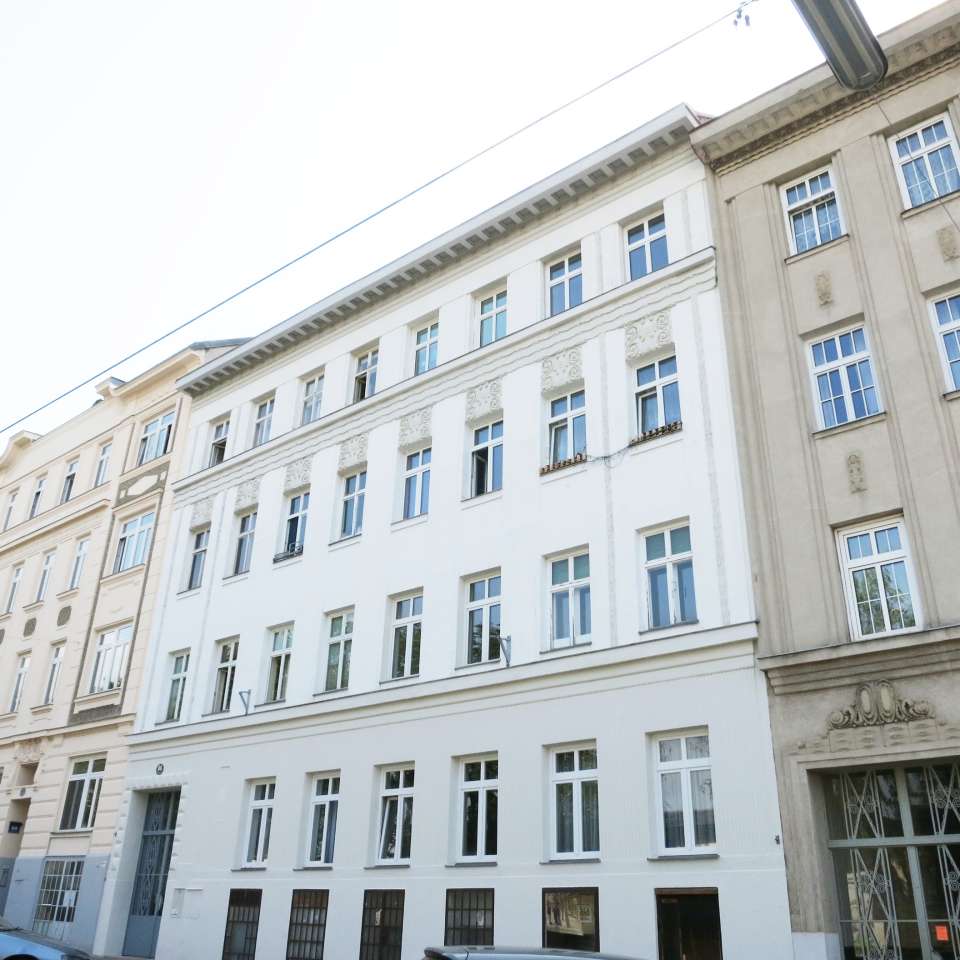 Usage: Residential,Area: 1122m²,Country: Austria Usage: Residential,Area: 1122m²,Country: Austria