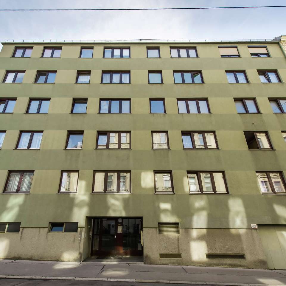 Usage: Residential,Area: 1185m²,Country: Austria Usage: Residential,Area: 1185m²,Country: Austria