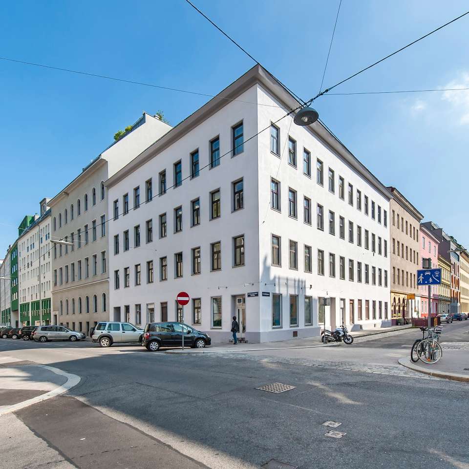 Usage: Residential,Area: 1136m²,Country: Austria Usage: Residential,Area: 1136m²,Country: Austria
