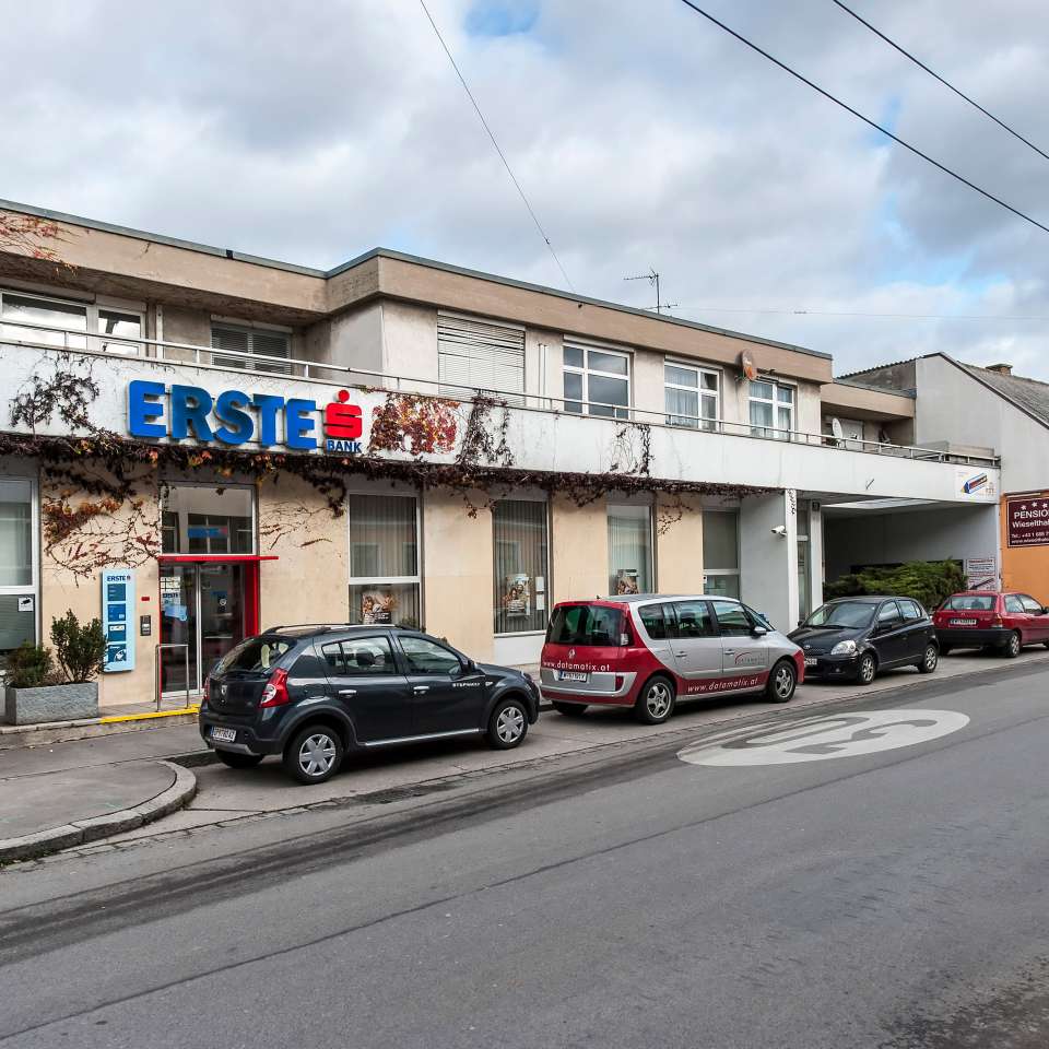 Usage: Residential,Area: 1127m²,Country: Austria Usage: Residential,Area: 1127m²,Country: Austria